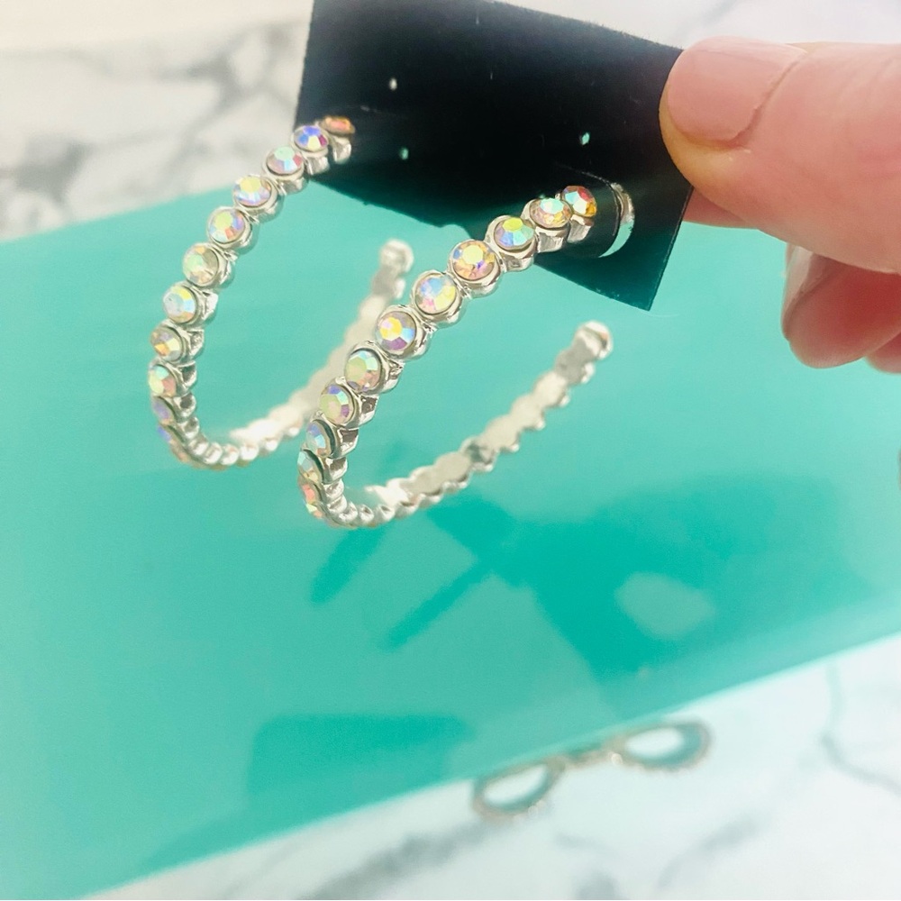 💕Pretty Crystal Rhinestone Hoop Earrings - Picture 5 of 12